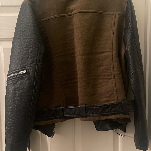 Vigoss Women's Black and Khaki Jacket - Picture 3 of 3